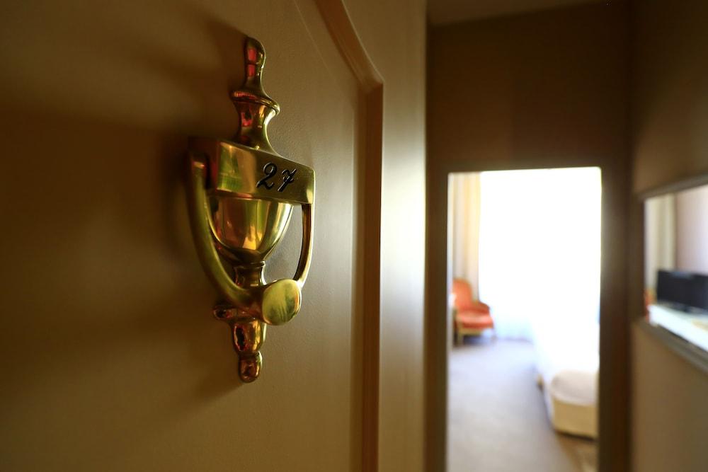 Hotel Le Renoir Sarlat-la-Caneda Ngoại thất bức ảnh